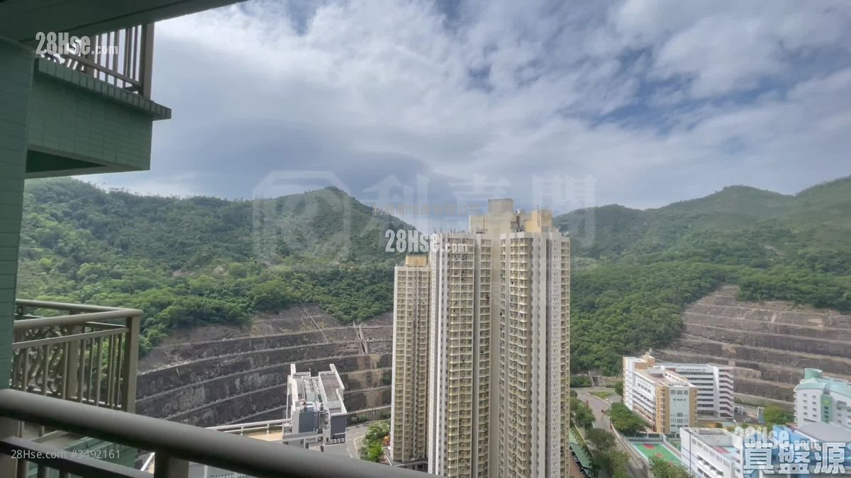 Metro Town Sell 3 Bedrooms , 2 Bathrooms 678 ft² ( 63.0 m² )