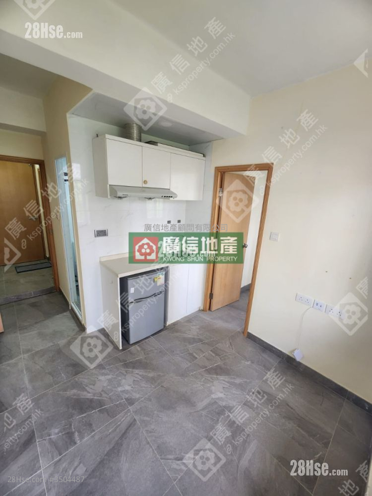 Chung Kin Building Rental 1 Bedroom , 1 Bathroom 195 ft² ( 18.1 m² )