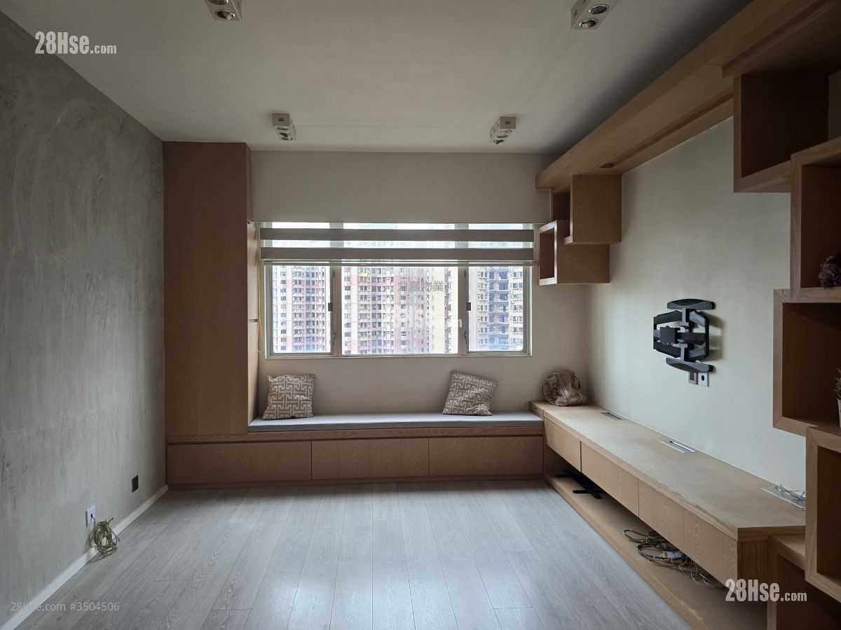 Viking Villas Sell 2 Bedrooms , 1 Bathroom 700 ft² ( 65.0 m² )