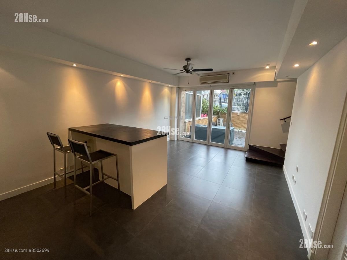 Seasons Monarch Sell 3 Bedrooms 930 ft² ( 86.4 m² )