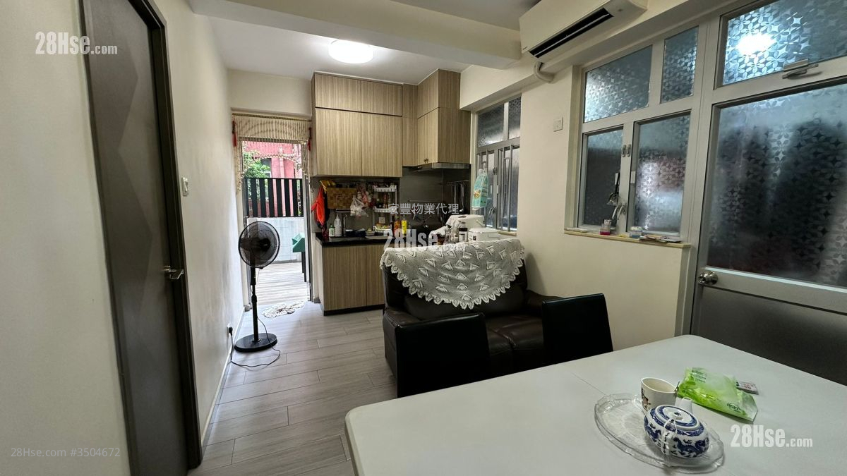 Sea View Mansion Rental 302 ft² ( 28.1 m² )