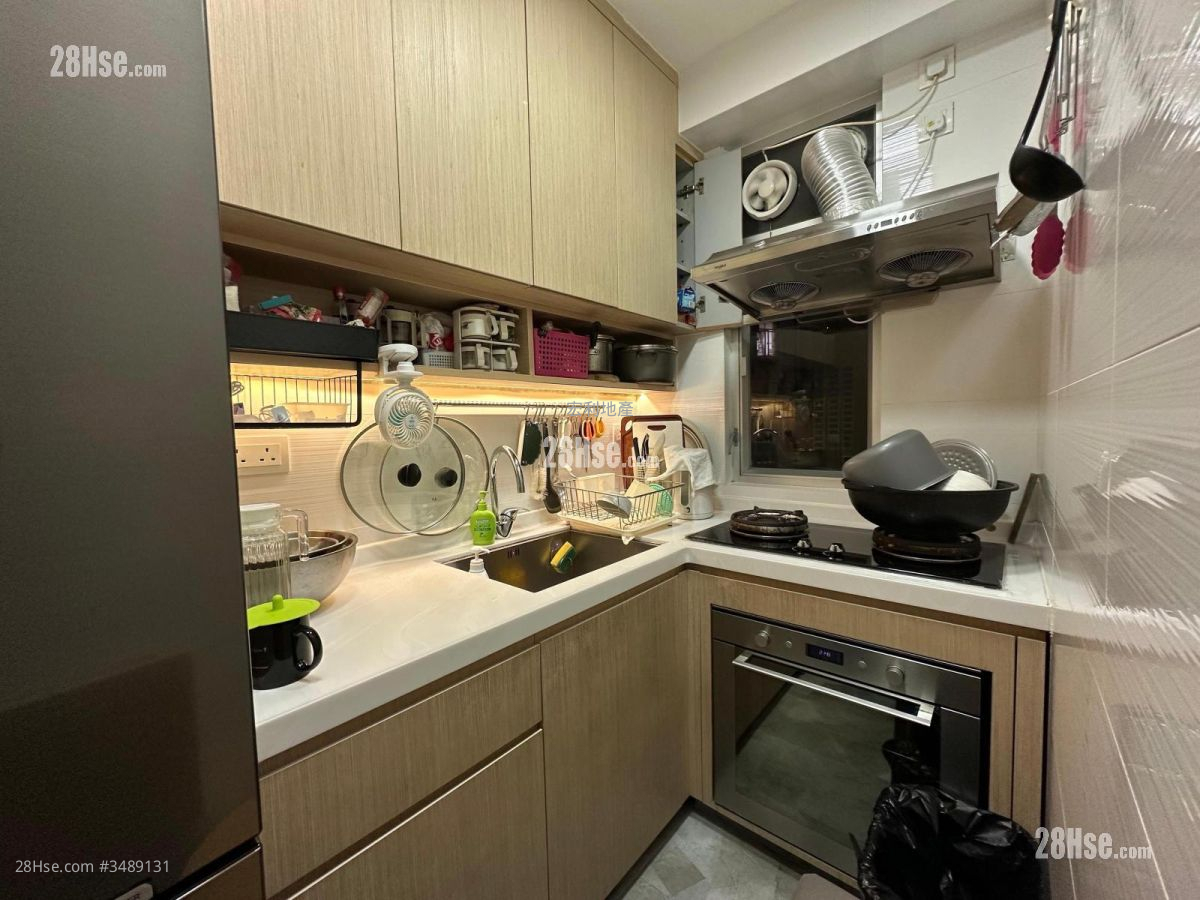 Greenwood Terrace Sell 2 Bedrooms , 1 Bathroom 508 ft² ( 47.2 m² )