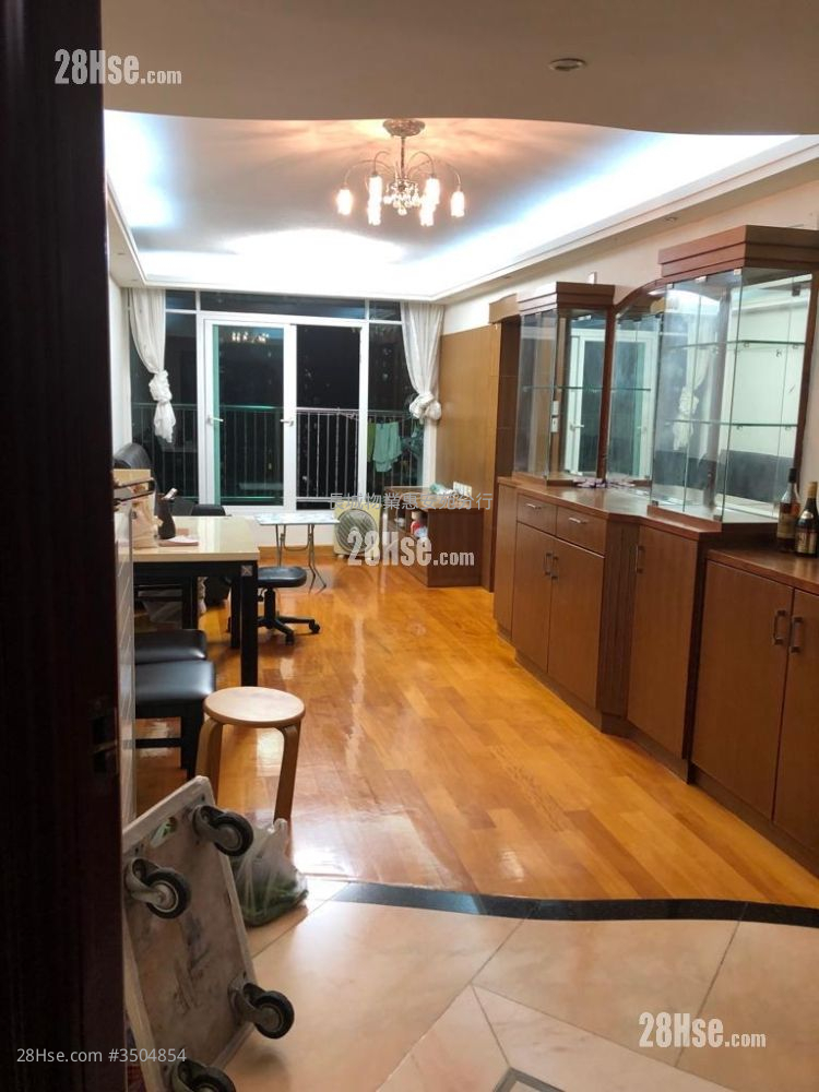 Park Vale Rental 3 Bedrooms , 1 Bathroom 626 ft² ( 58.2 m² )