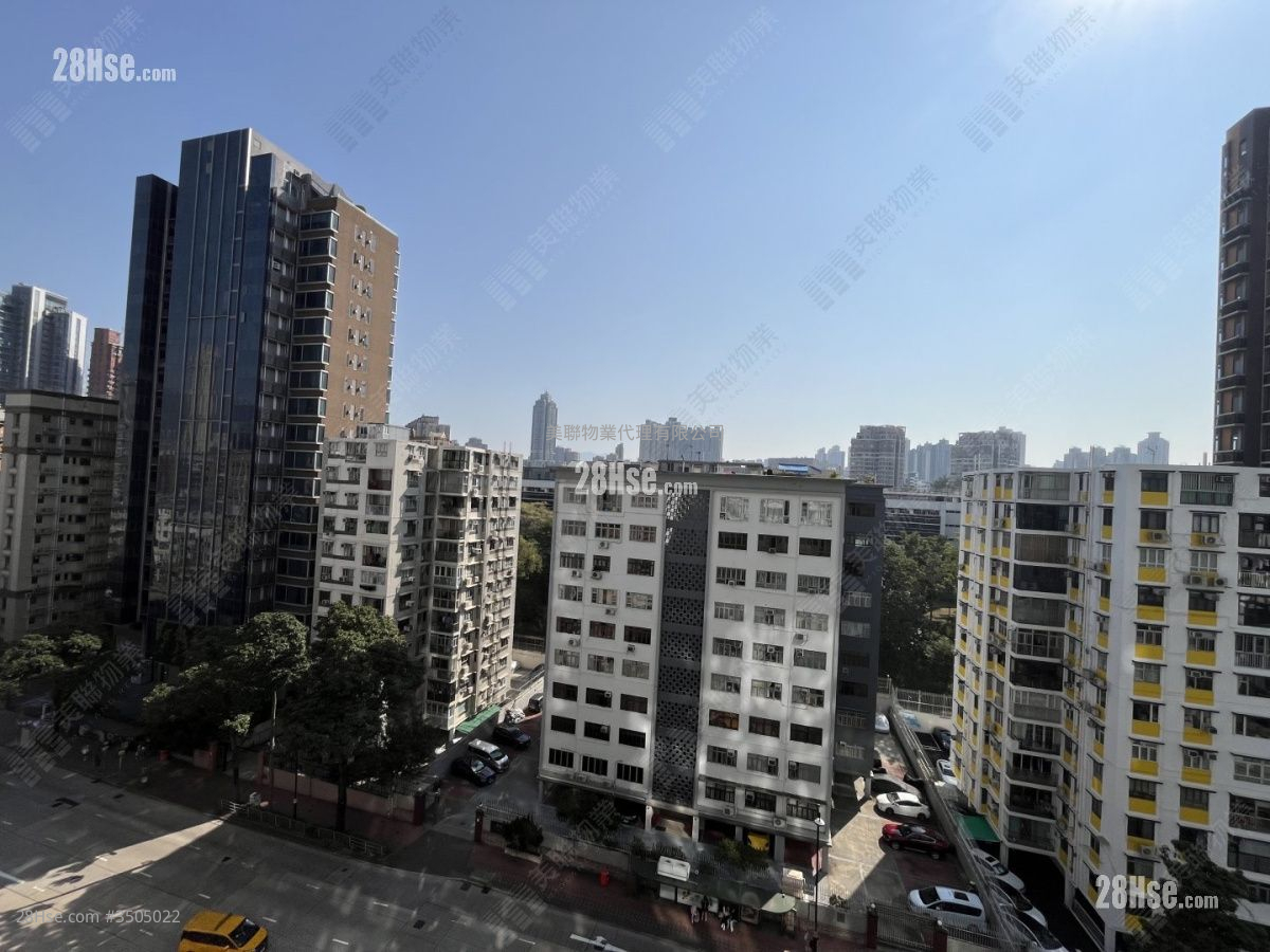 The Lamma Palace Sell 3 Bedrooms , 2 Bathrooms 912 ft² ( 84.7 m² )