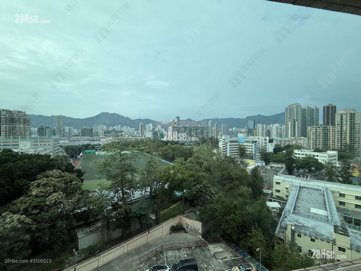 Everwell Garden Sell 4 Bedrooms , 2 Bathrooms 1,625 ft² ( 151.0 m² )