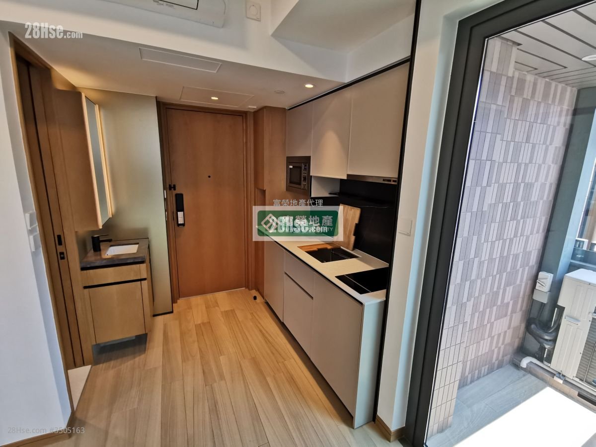 Uptify Rental 1 Bedroom , 1 Bathroom 227 ft² ( 21.1 m² )