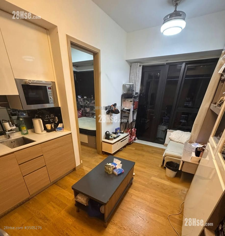 The Amused Rental 1 Bedroom , 1 Bathroom 299 ft² ( 27.8 m² )
