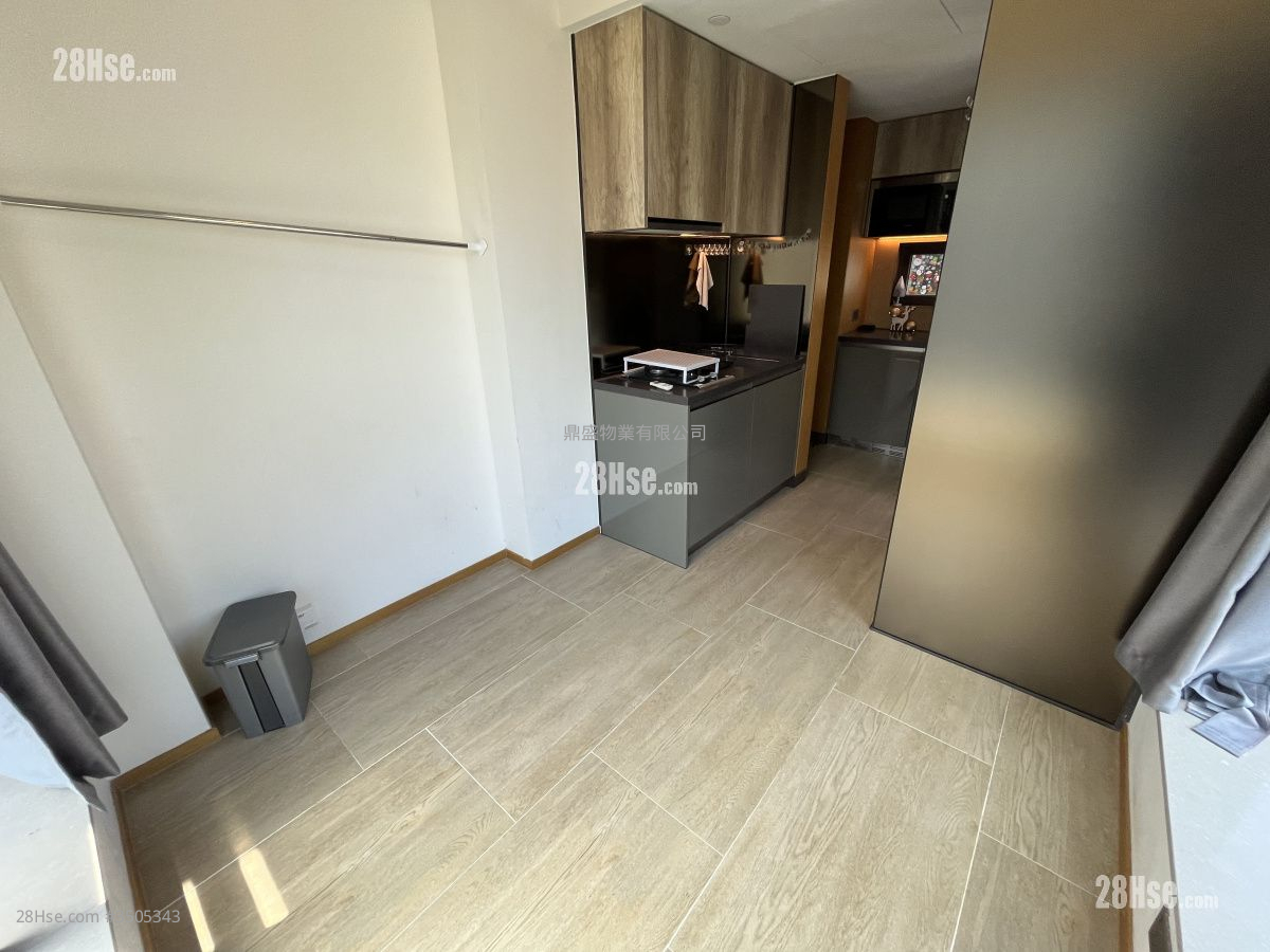 One Prestige Rental Studio , 1 Bathroom 163 ft² ( 15.1 m² )