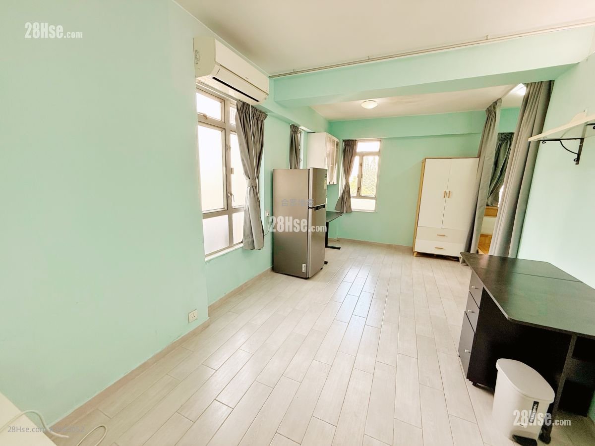 Beautiful Garden Rental 296 ft² ( 27.5 m² )
