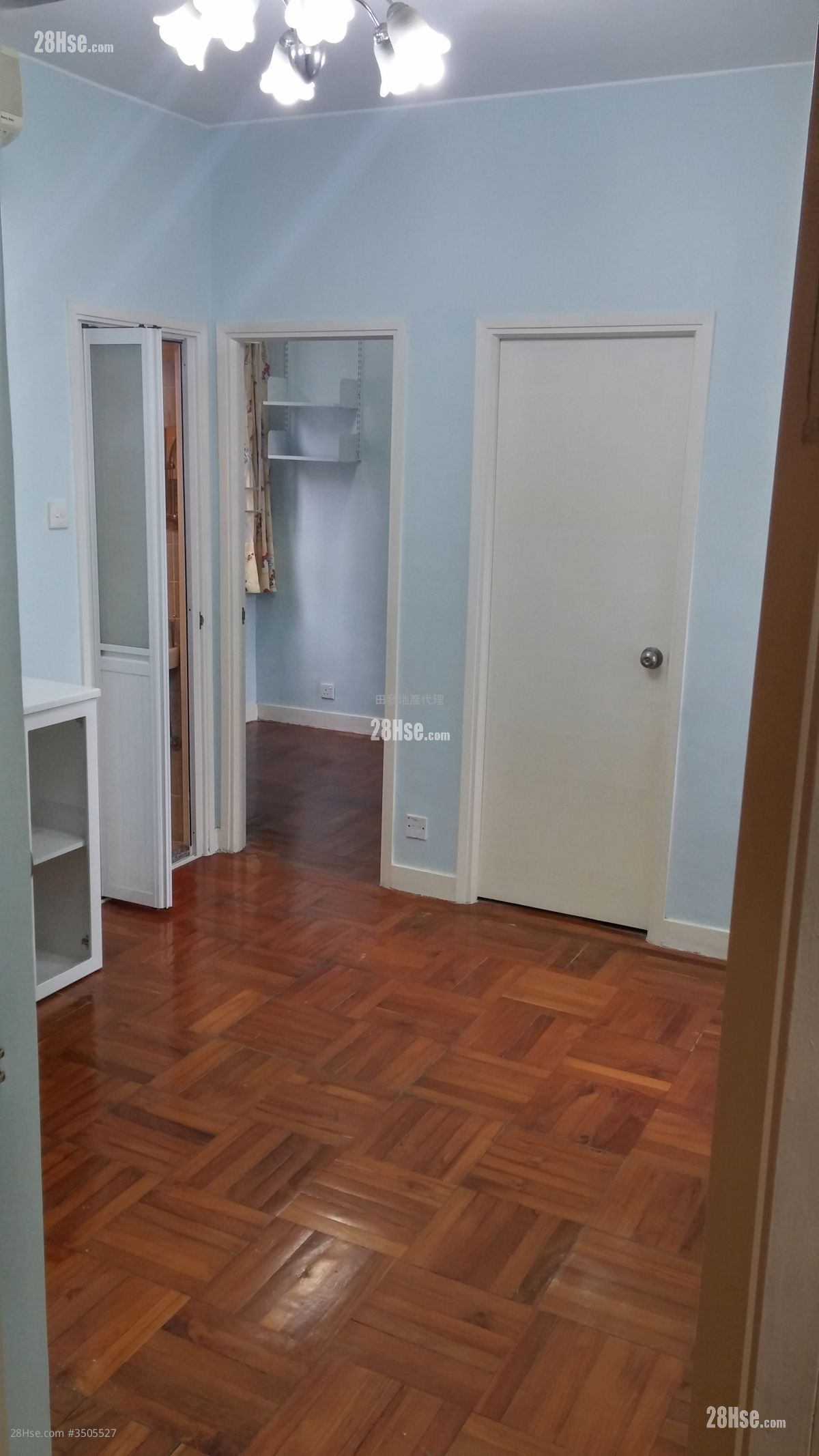 Po Wah Court( Un Chau Street) Sell 2 Bedrooms , 1 Bathroom 279 ft² ( 25.9 m² )