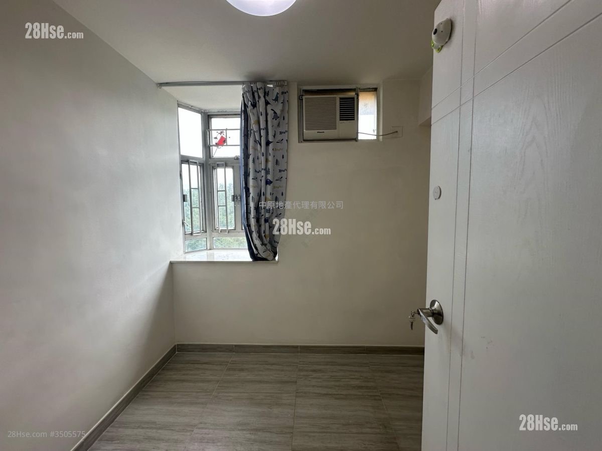 Ching Wah Court Rental 2 Bedrooms , 1 Bathroom 415 ft² ( 38.6 m² )
