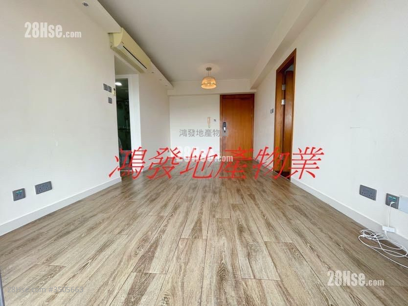 Caldecott Hill Rental 2 Bedrooms , 1 Bathroom 538 ft² ( 50.0 m² )