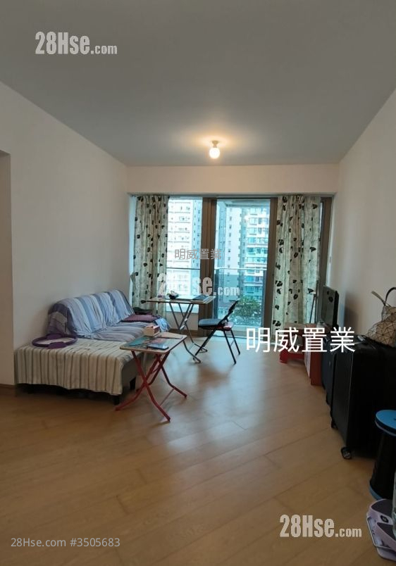 Macpherson Place Sell 2 Bedrooms , 1 Bathroom 555 ft² ( 51.6 m² )