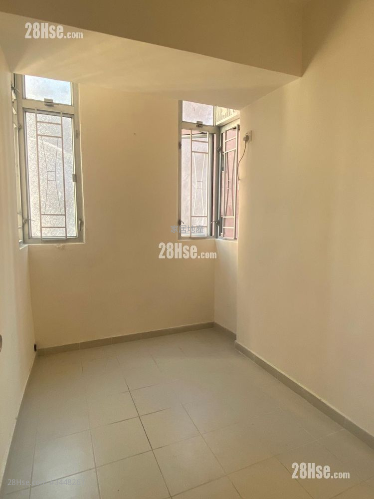 Hung Lee Building Rental 285 ft² ( 26.5 m² )
