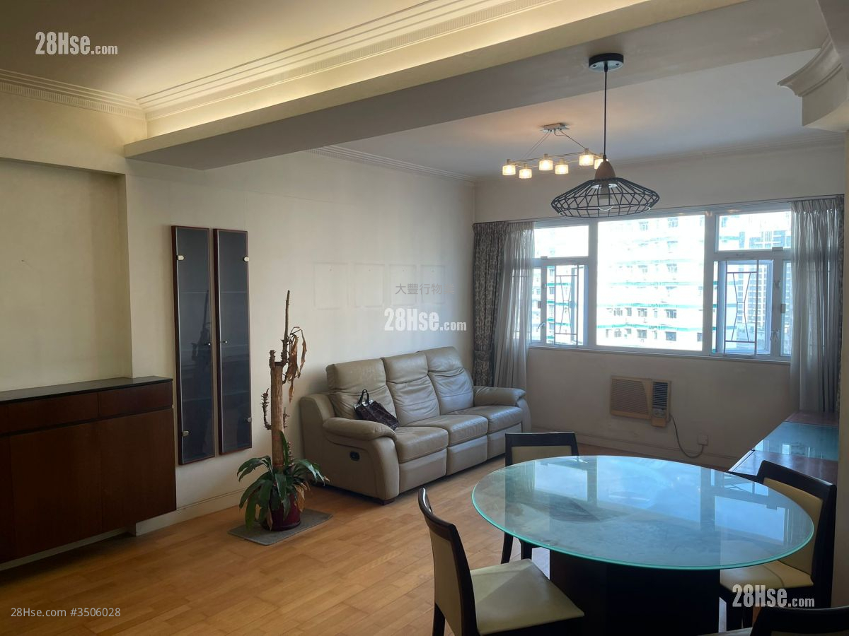 Yee On Court Sell 3 Bedrooms , 2 Bathrooms 976 ft² ( 90.7 m² )
