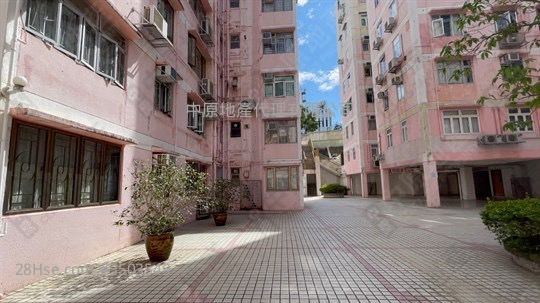 Phoenix Court Sell 3 Bedrooms , 1 Bathroom 578 ft² ( 53.7 m² )