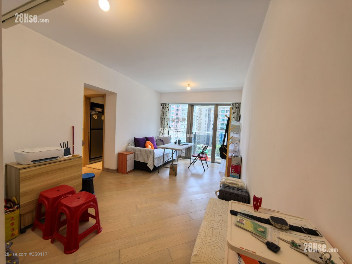 Macpherson Place Sell 2 Bedrooms , 1 Bathroom 555 ft² ( 51.6 m² )