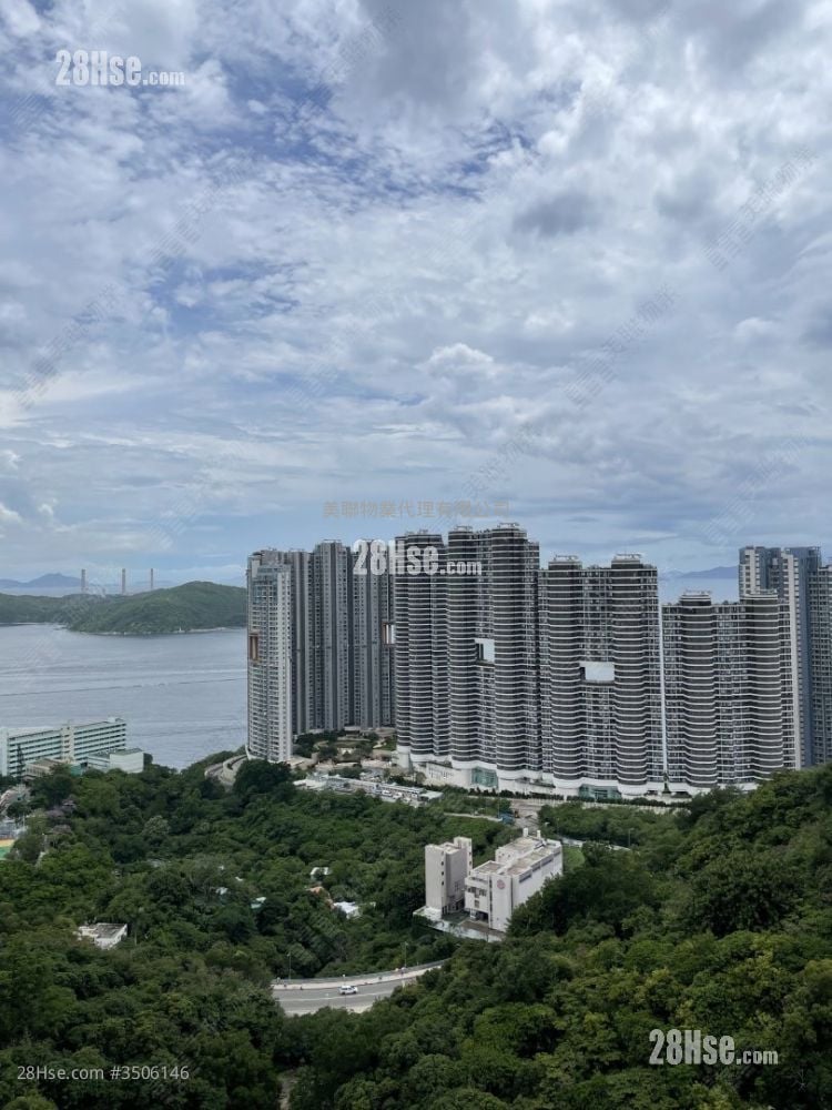 Pokfulam Gardens Sell 3 Bedrooms , 2 Bathrooms 1,173 ft² ( 109.0 m² )