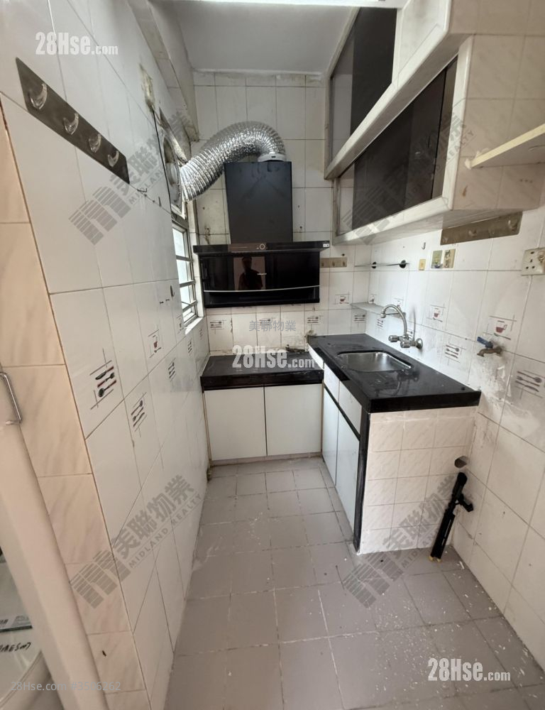 Lung Fung Garden Rental 333 ft² ( 30.9 m² )