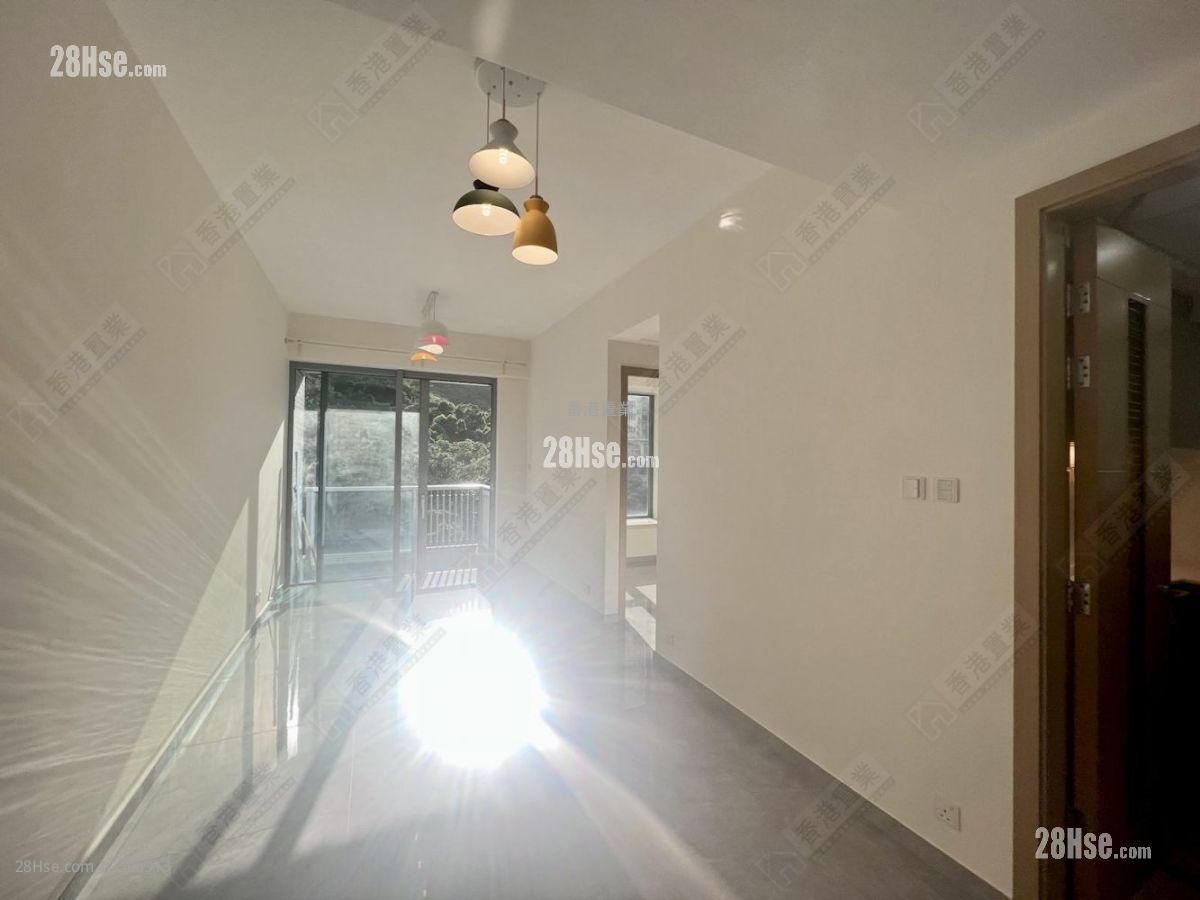 Larvotto Sell 2 Bedrooms , 2 Bathrooms 596 ft² ( 55.4 m² )