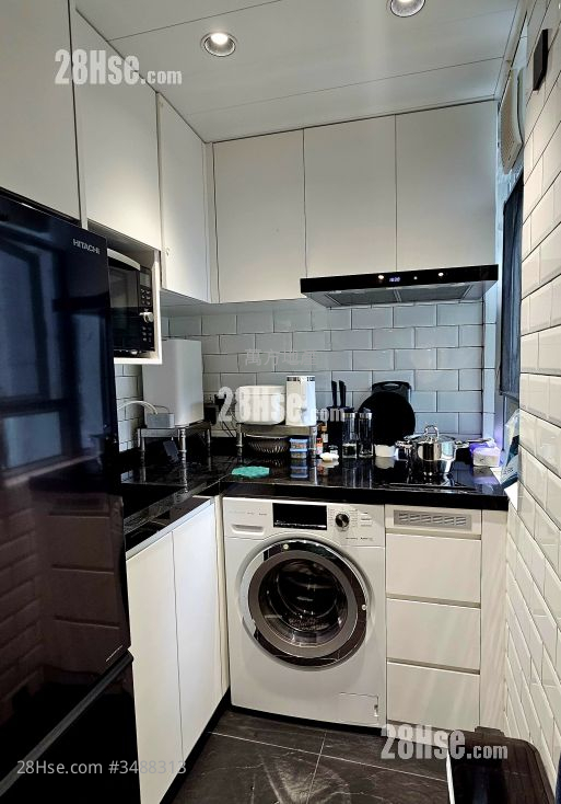 Choi Wo Court Sell 2 Bedrooms , 1 Bathroom 394 ft² ( 36.6 m² )