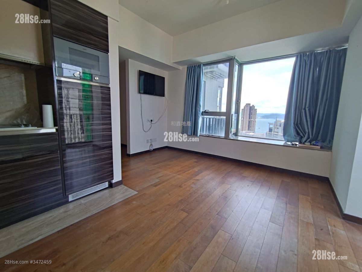 Eivissa Crest Rental Studio , 1 Bathroom 302 ft² ( 28.1 m² )