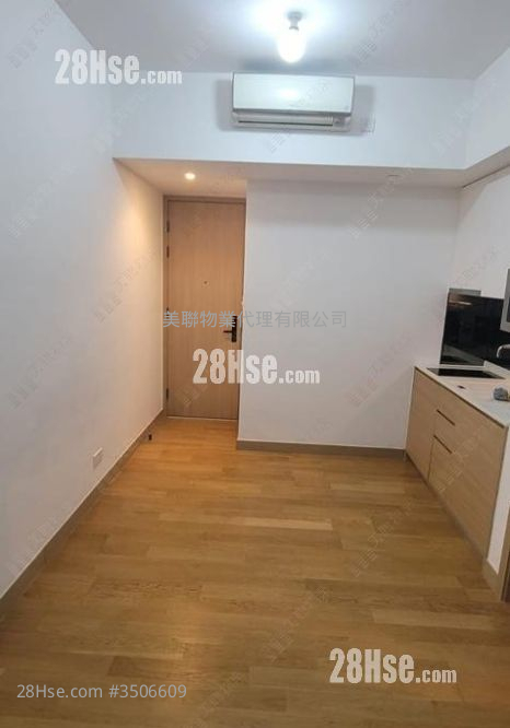 The Amused Rental 286 ft² ( 26.6 m² )