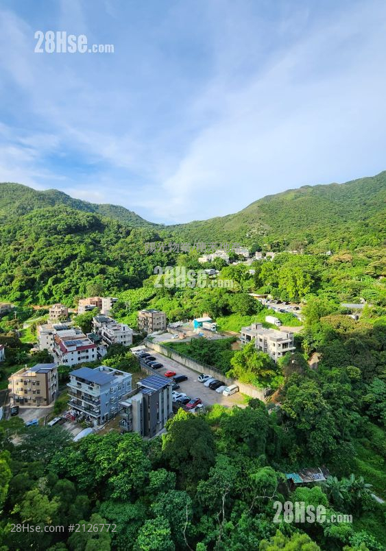 Hong Lam Court Sell 3 Bedrooms , 1 Bathroom 645 ft² ( 59.9 m² )