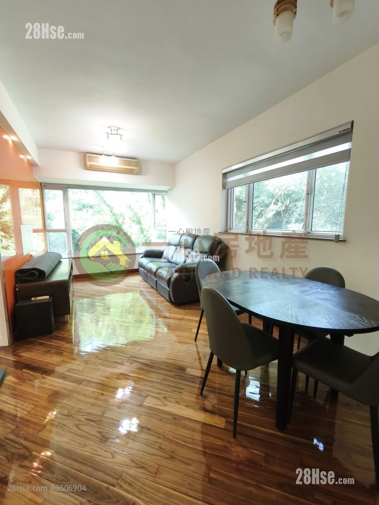 Palm Cove Rental 2 Bedrooms , 1 Bathroom 549 ft² ( 51.0 m² )