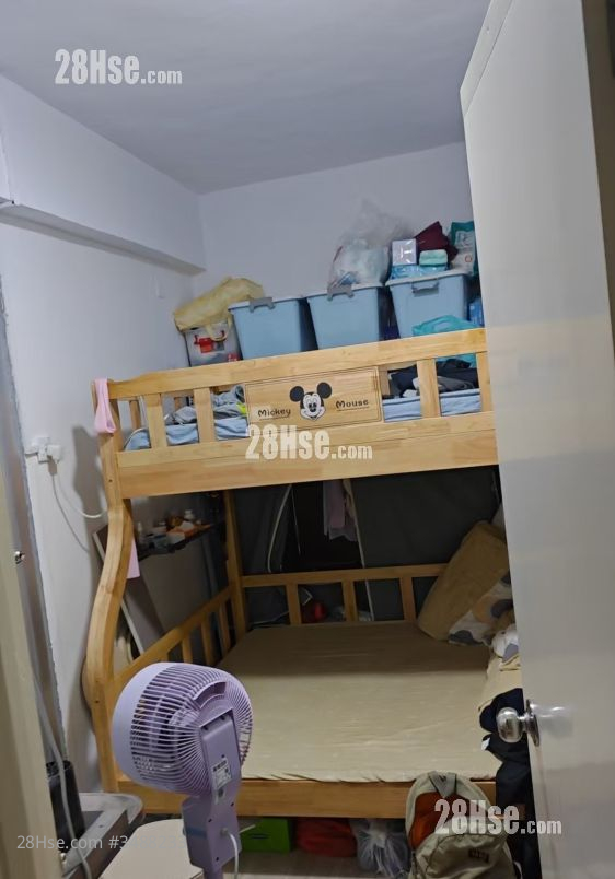 Man Hong Apartments Rental 1 Bedroom , 1 Bathroom 132 ft² ( 12.3 m² )