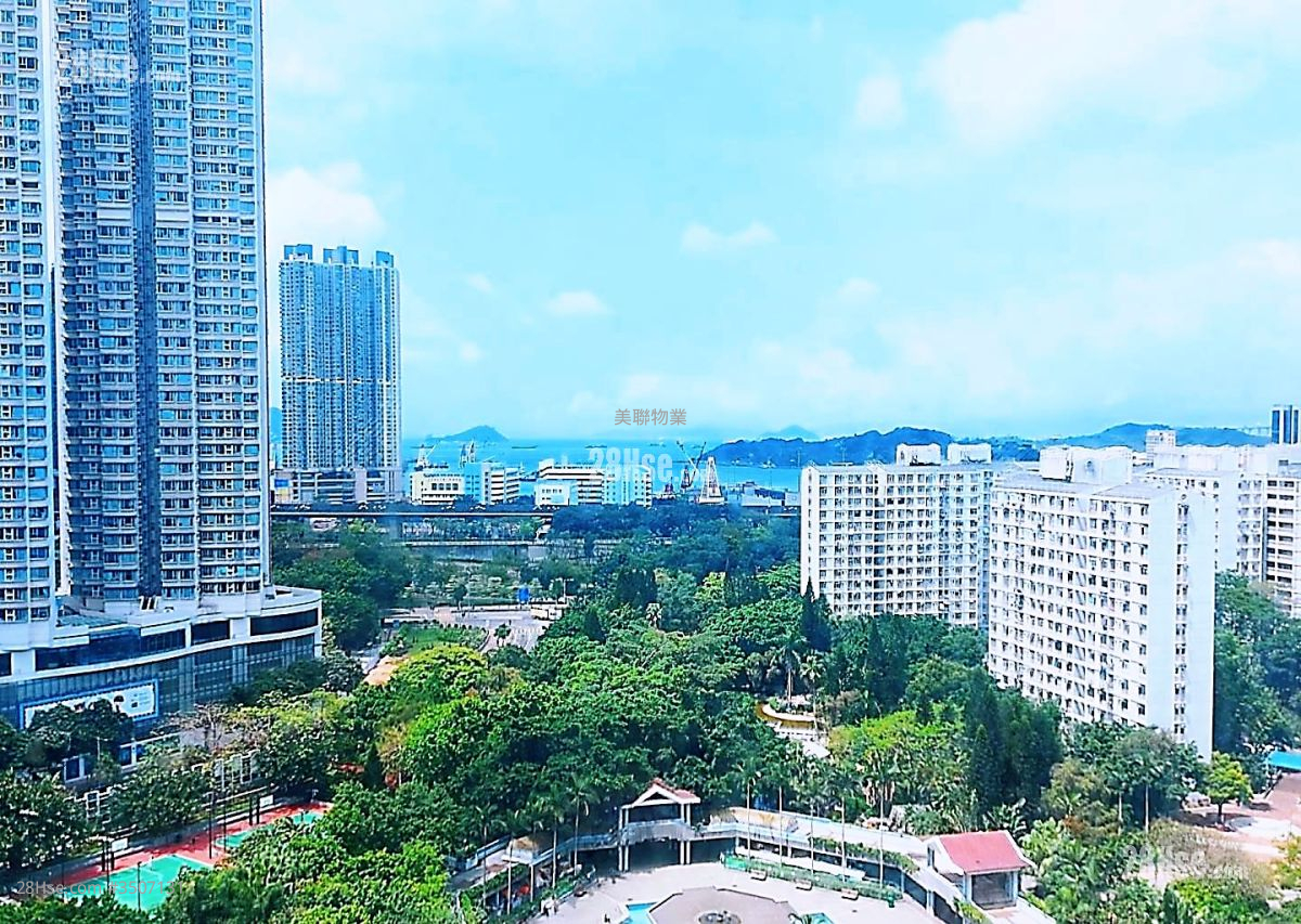 Park One Sell 2 Bedrooms , 1 Bathroom 366 ft² ( 34.0 m² )