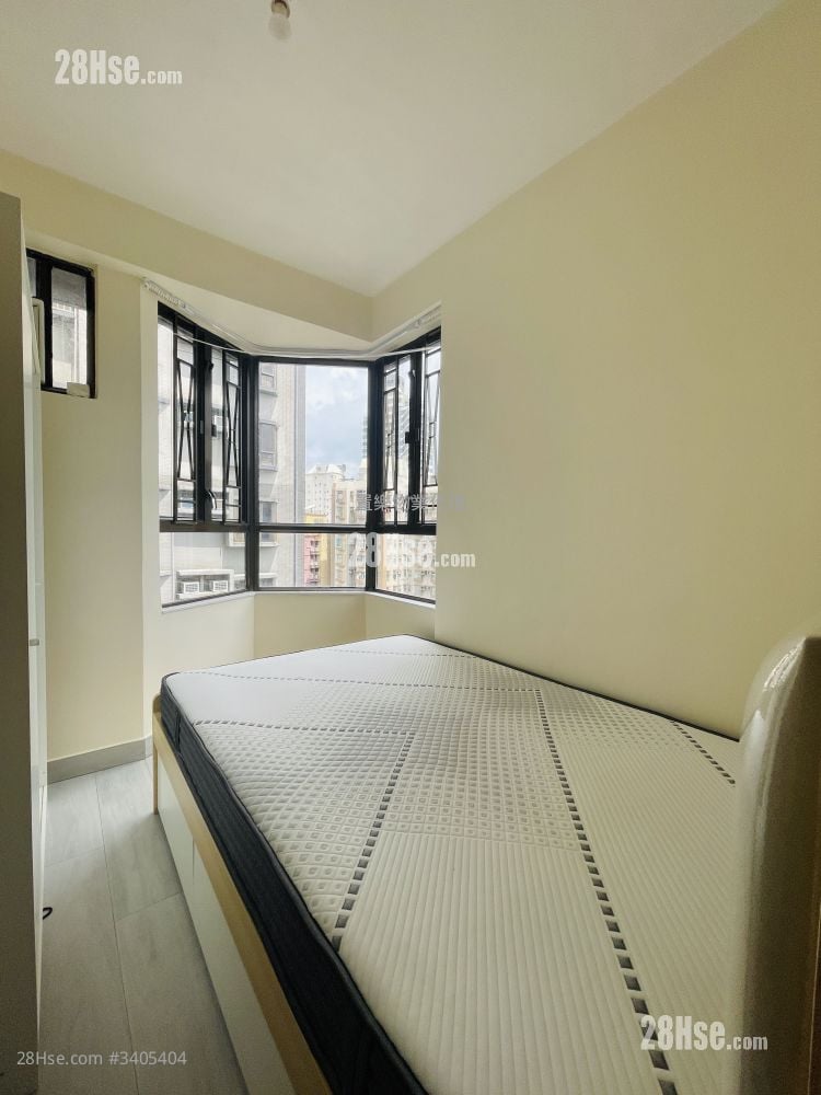 Kwong Fung Terrace Rental 2 Bedrooms , 1 Bathroom 450 ft² ( 41.8 m² )