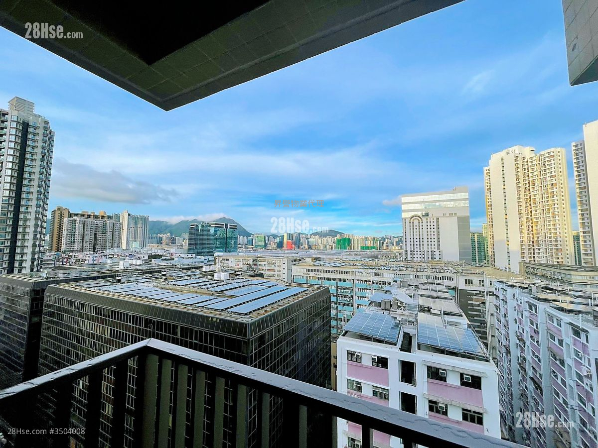 Mangrove Sell Studio , 1 Bathroom 192 ft² ( 17.8 m² )
