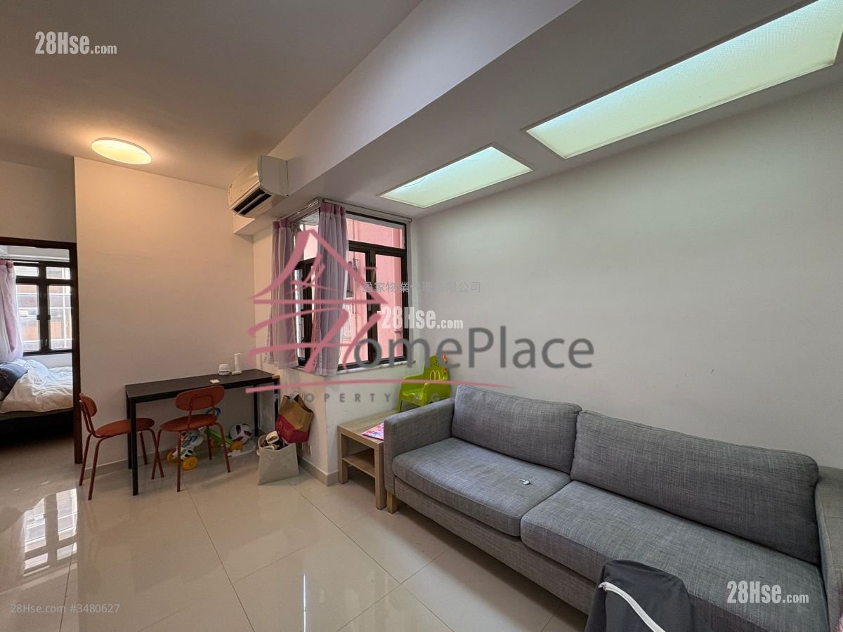Welland Building Rental 2 Bedrooms , 1 Bathroom 425 ft² ( 39.5 m² )