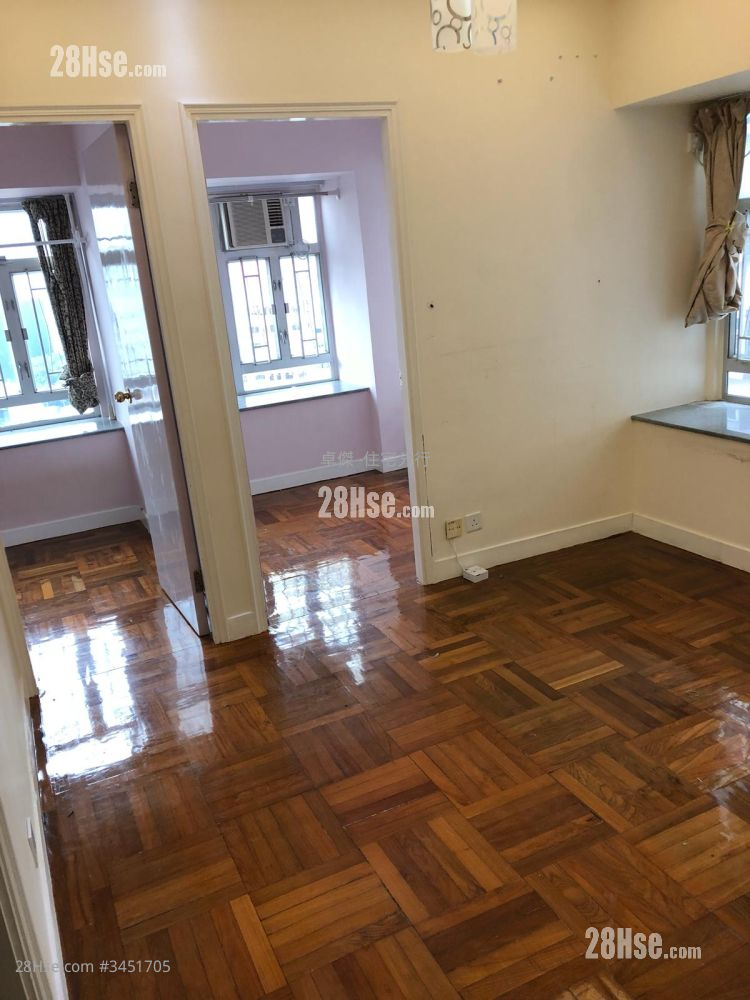 Po Sing Centre Rental 2 Bedrooms , 1 Bathroom 327 ft² ( 30.4 m² )