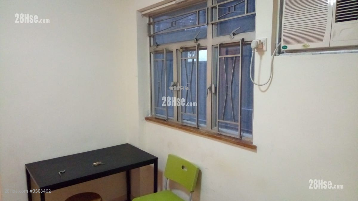 Wah Ming Centre Rental 2 Bedrooms , 1 Bathroom 290 ft² ( 26.9 m² )