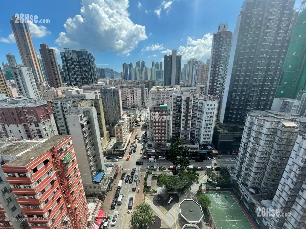Heya Green Rental 2 Bedrooms , 1 Bathroom 461 ft² ( 42.8 m² )