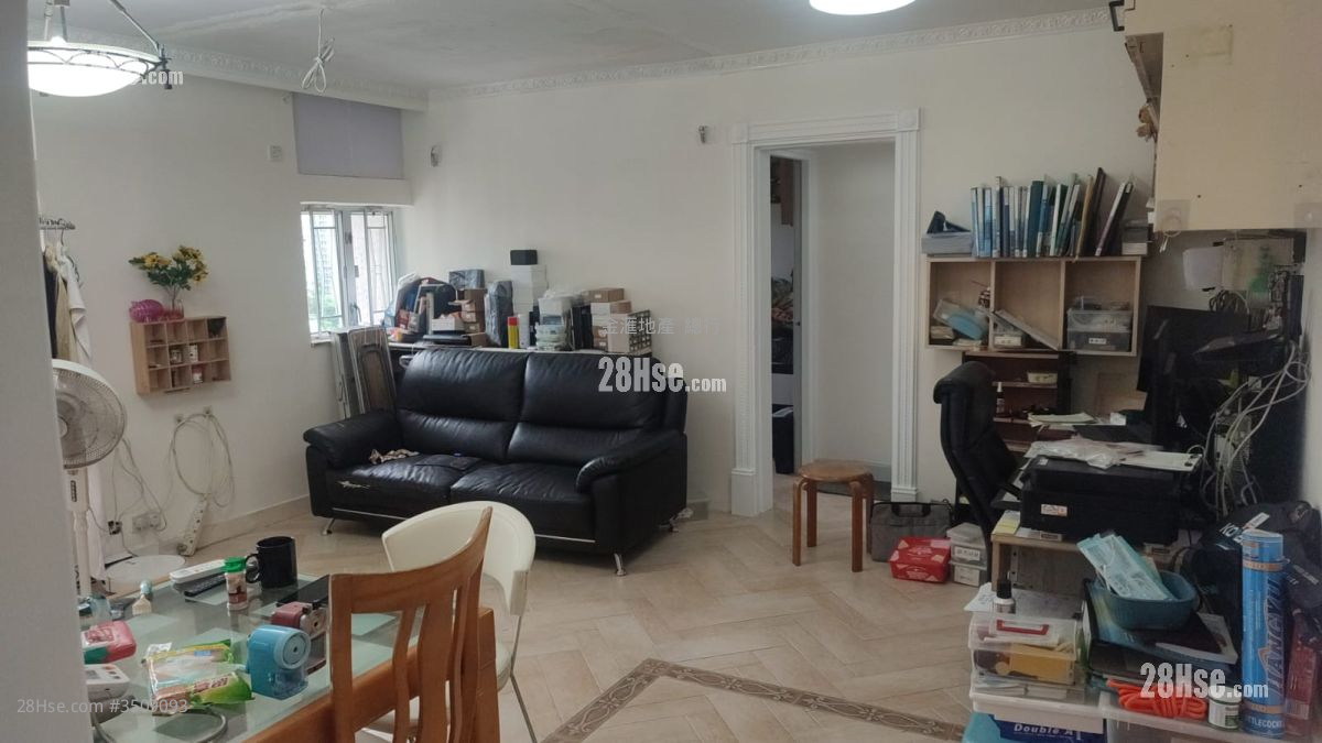 Fung Lai Court Sell 559 ft² ( 51.9 m² )