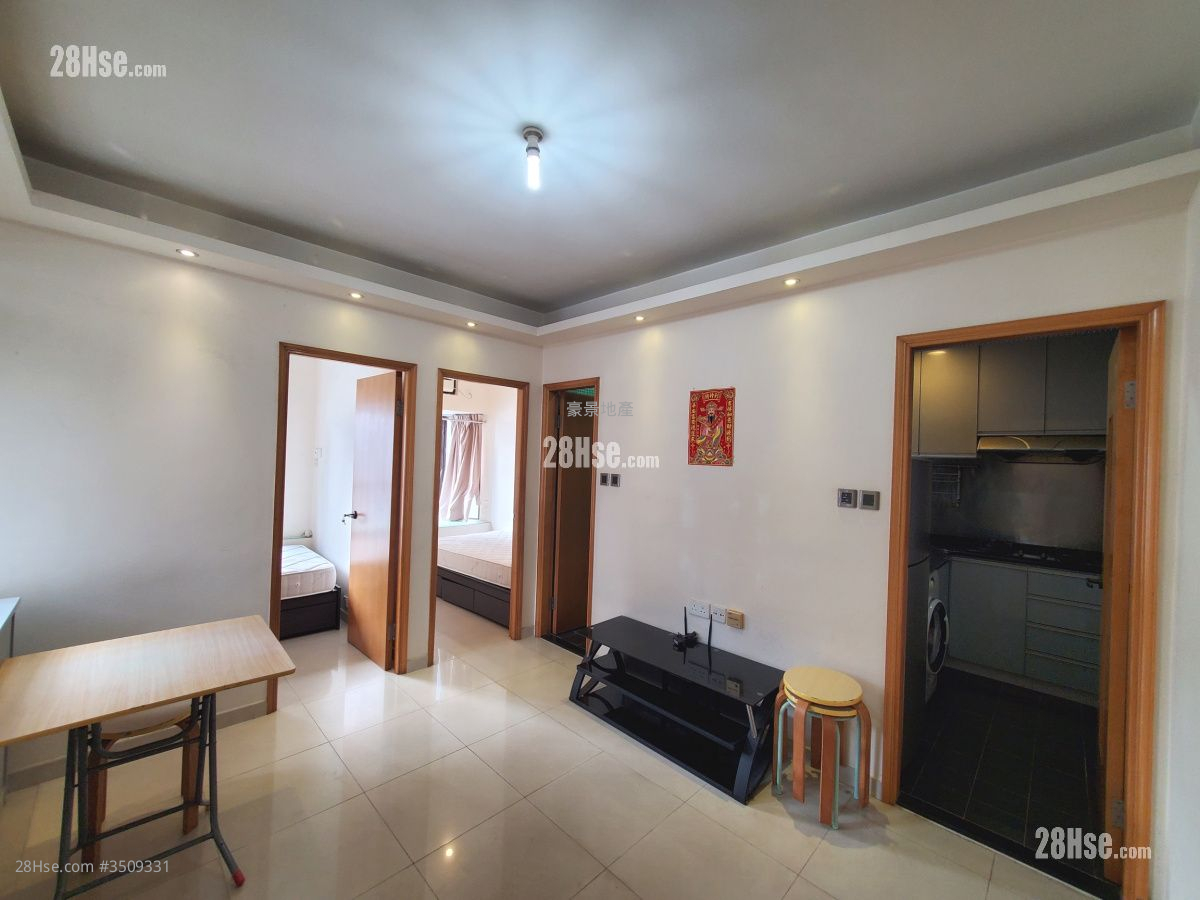 Connaught Garden Rental 2 Bedrooms , 1 Bathroom 334 ft² ( 31.0 m² )