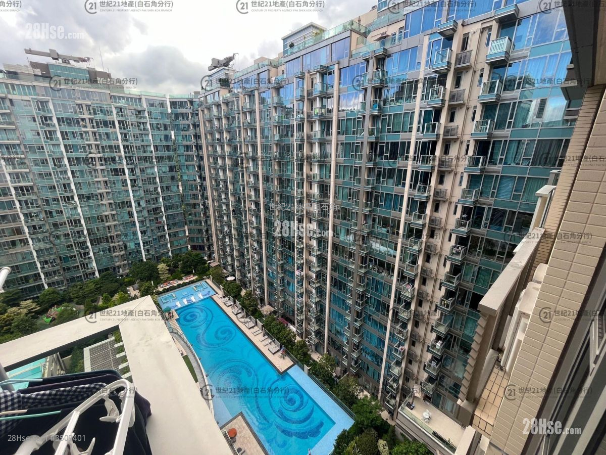 Mayfair By The Sea 8 Rental 3 Bedrooms , 2 Bathrooms 701 ft² ( 65.1 m² )