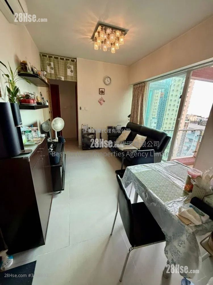 Ivy On Belcher's Sell 3 Bedrooms , 1 Bathroom 535 ft² ( 49.7 m² )