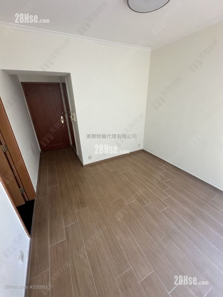 Villa Esplanada Rental 3 Bedrooms , 2 Bathrooms 703 ft² ( 65.3 m² )