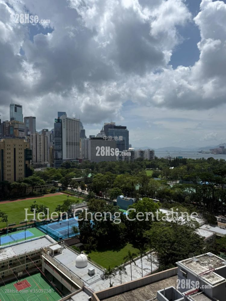 Shing Loong Court Sell 3 Bedrooms , 2 Bathrooms 1,216 ft² ( 113.0 m² )