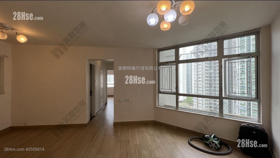 South Horizons Sell 3 Bedrooms , 2 Bathrooms 633 ft² ( 58.8 m² )