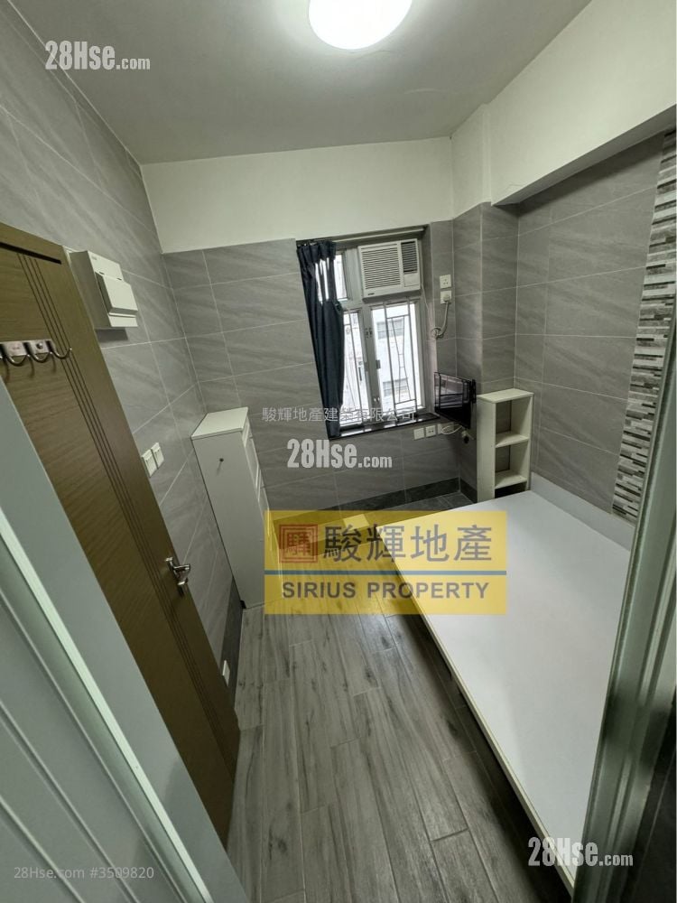 Hung Tim Building Rental Studio , 1 Bathroom 120 ft² ( 11.1 m² )