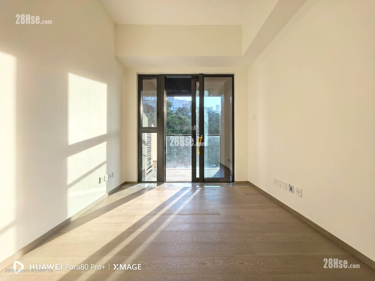 One Jardine's Lookout Rental 2 Bedrooms , 1 Bathroom 392 ft² ( 36.4 m² )