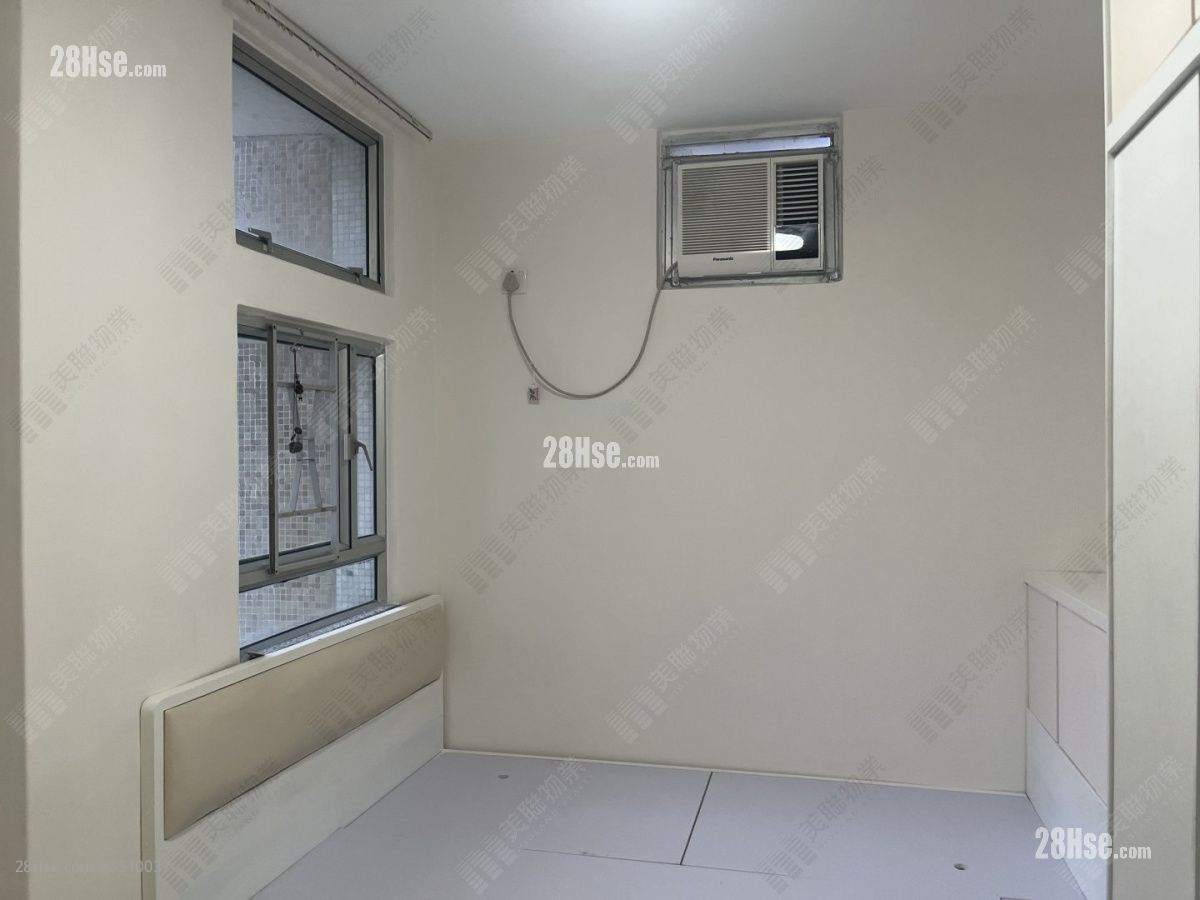 Ching Tai Court Rental 3 Bedrooms , 1 Bathroom 554 ft² ( 51.5 m² )