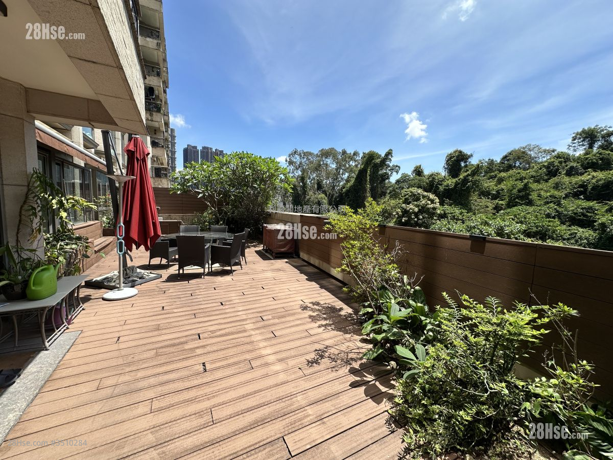The Great Hill Rental 4 Bedrooms , 4 Bathrooms 2,580 ft² ( 239.7 m² )