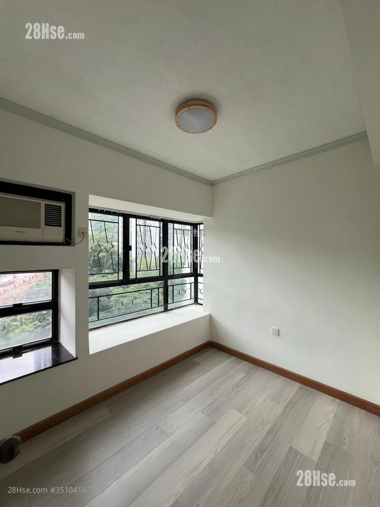 Bayview Garden Rental 3 Bedrooms , 2 Bathrooms 702 ft² ( 65.2 m² )
