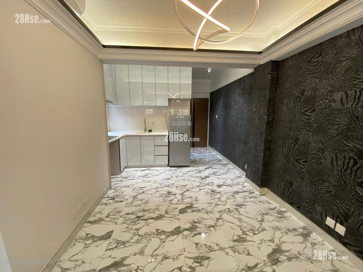 King Tao Building Rental 3 Bedrooms , 1 Bathroom 428 ft² ( 39.8 m² )